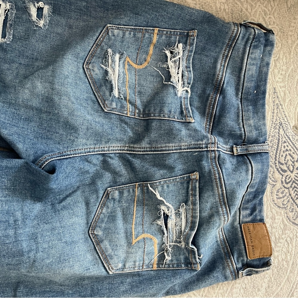 American eagle ripped jeans